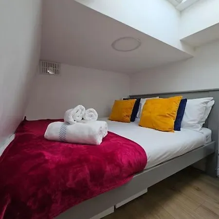 West Kensington Bright Flat Apartment London Exterior photo